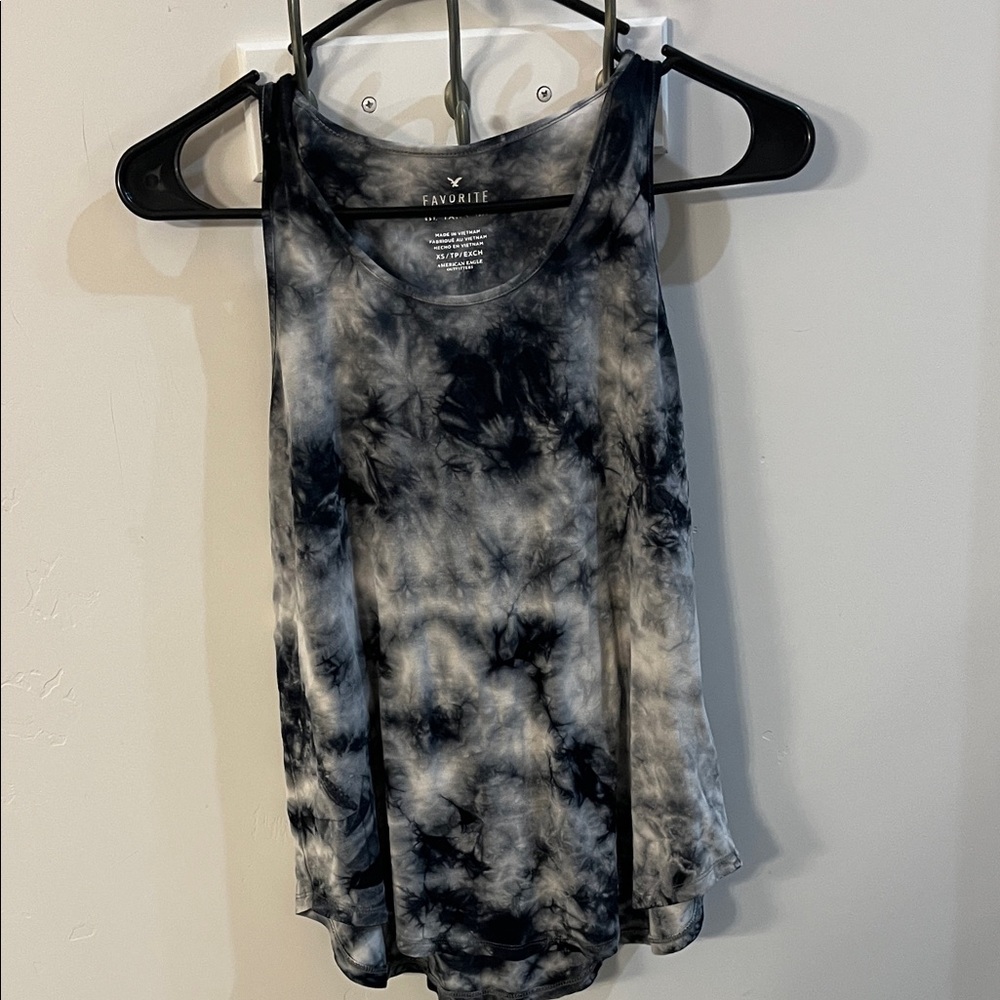 American Eagle Outfitters Navy and White Tie-Dye Tank Top